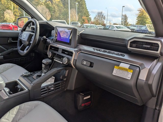 Vehicle image 25 of 30