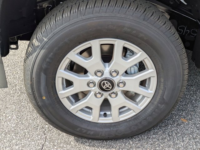Vehicle image 29 of 30