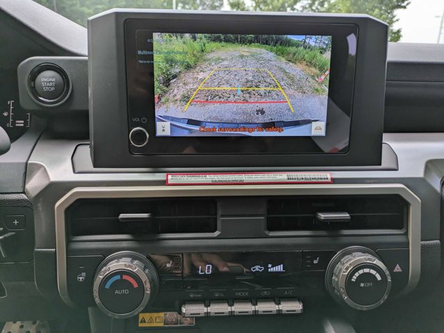 Vehicle image 13 of 23