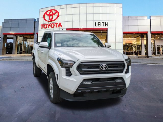 Vehicle image 4 of 23