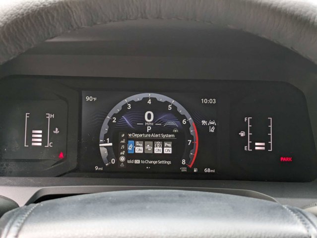 Vehicle image 11 of 23