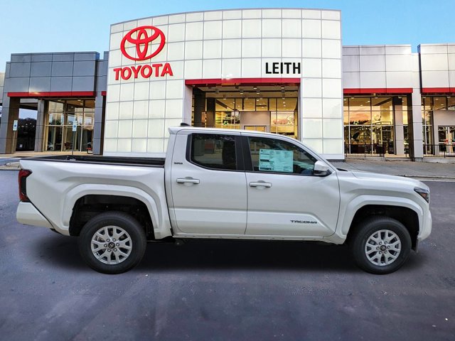 Vehicle image 5 of 23