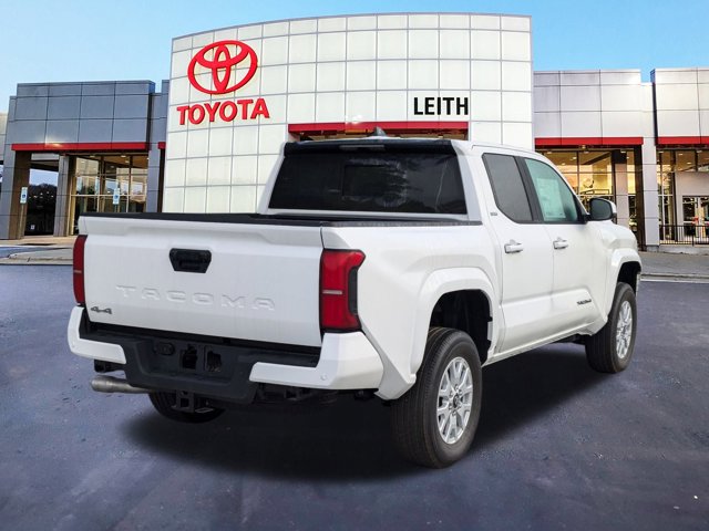 Vehicle image 6 of 33