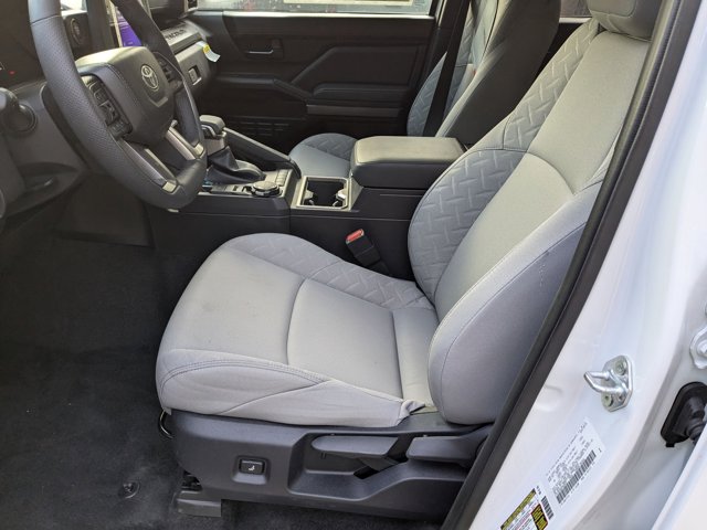Vehicle image 19 of 33