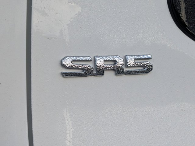 Vehicle image 29 of 33