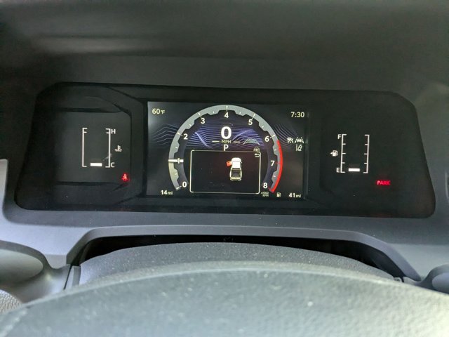 Vehicle image 11 of 33