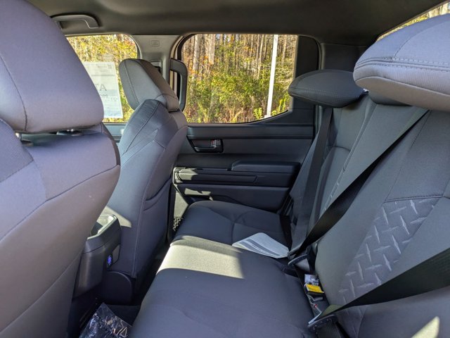 Vehicle image 20 of 31