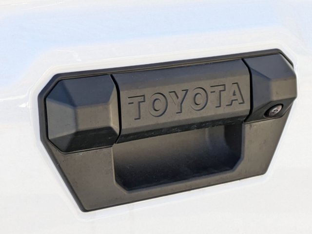 Vehicle image 30 of 31