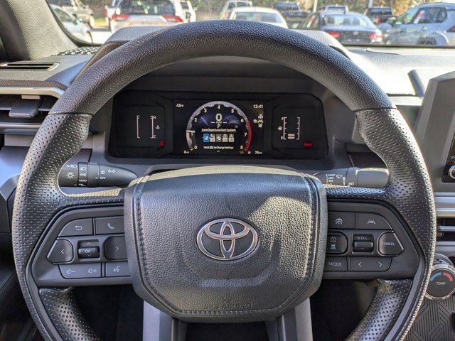 Vehicle image 10 of 31
