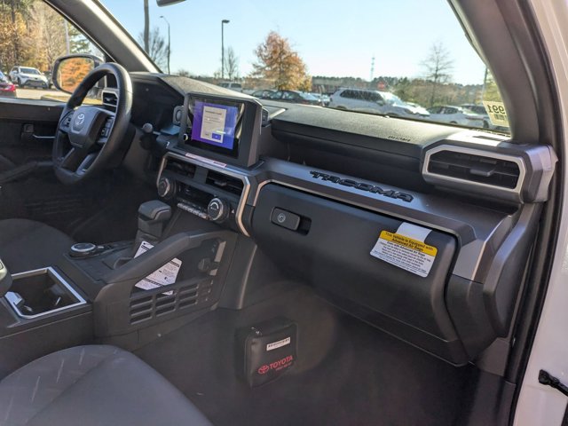 Vehicle image 25 of 31