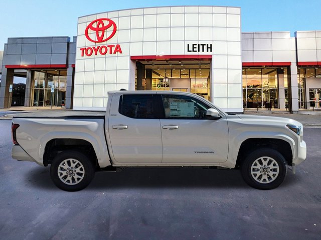 Vehicle image 4 of 31