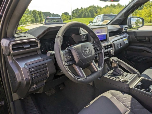 Vehicle image 15 of 51