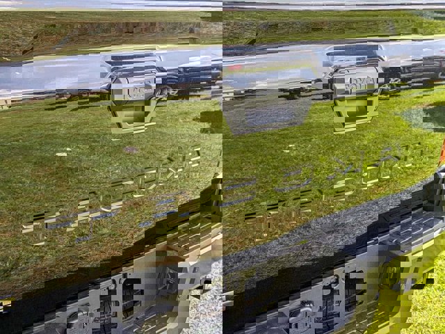 Vehicle image 49 of 51