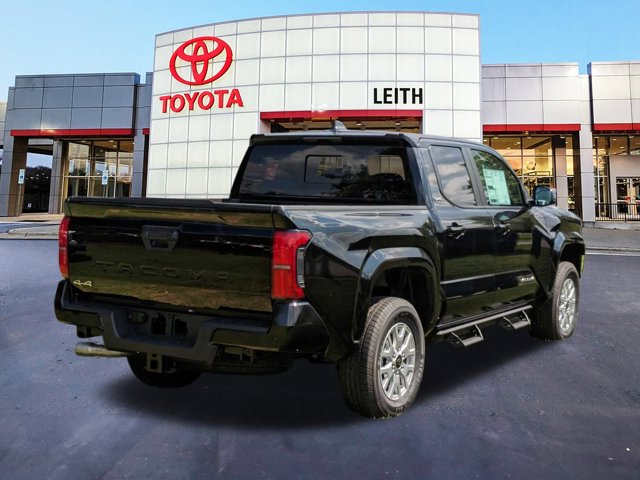 Vehicle image 8 of 51