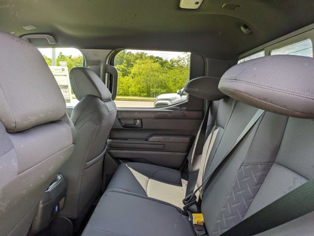 Vehicle image 40 of 51