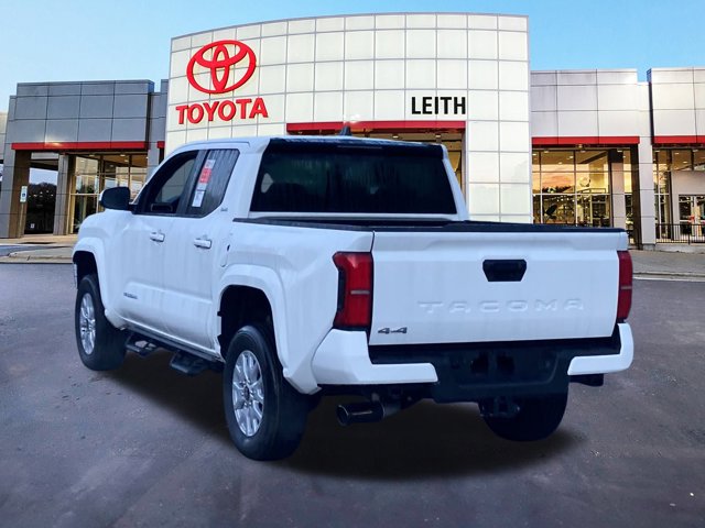Vehicle image 9 of 33