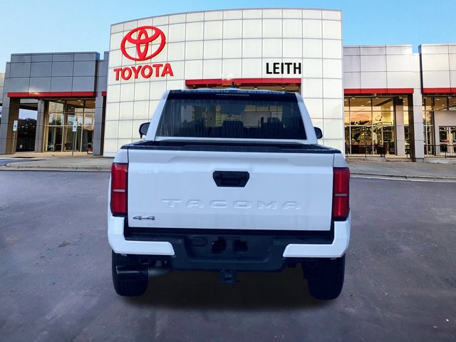 Vehicle image 7 of 33