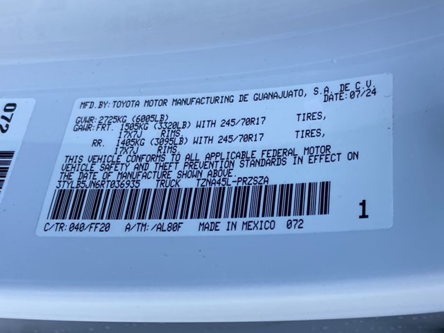 Vehicle image 33 of 33