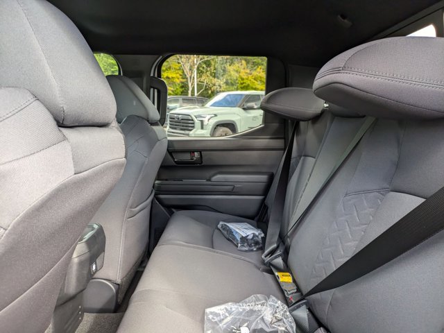Vehicle image 20 of 33