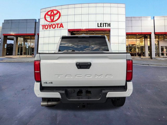 Vehicle image 6 of 33