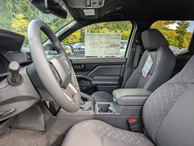 Vehicle image 17 of 33