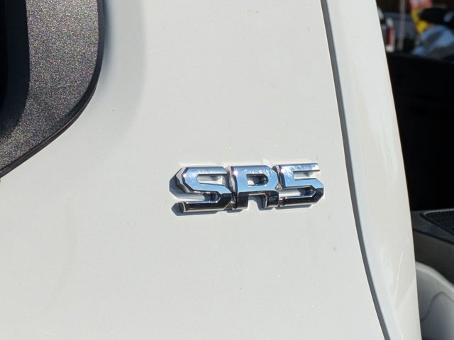 Vehicle image 27 of 31