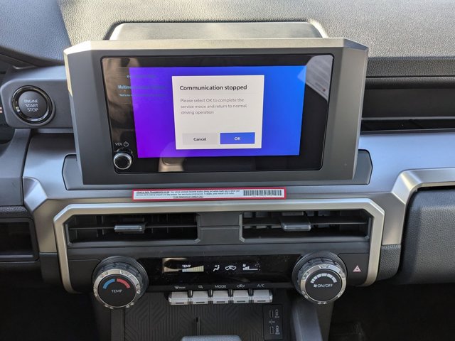 Vehicle image 12 of 31