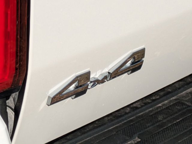 Vehicle image 28 of 31