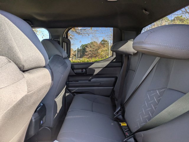 Vehicle image 19 of 31