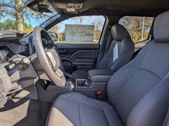 Vehicle image 17 of 31