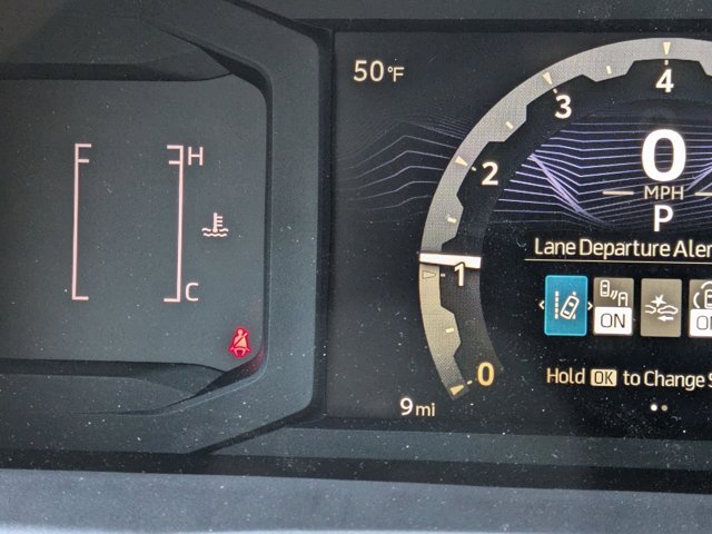 Vehicle image 11 of 31