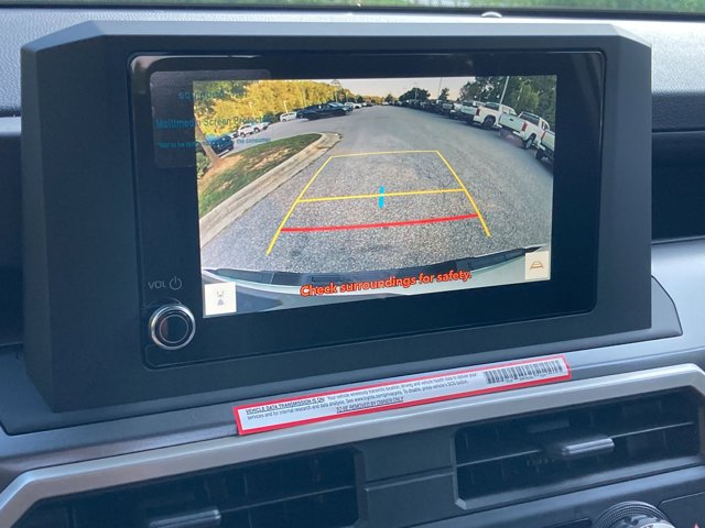 Vehicle image 15 of 33