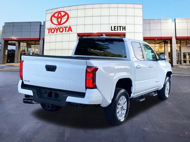 Vehicle image 6 of 33
