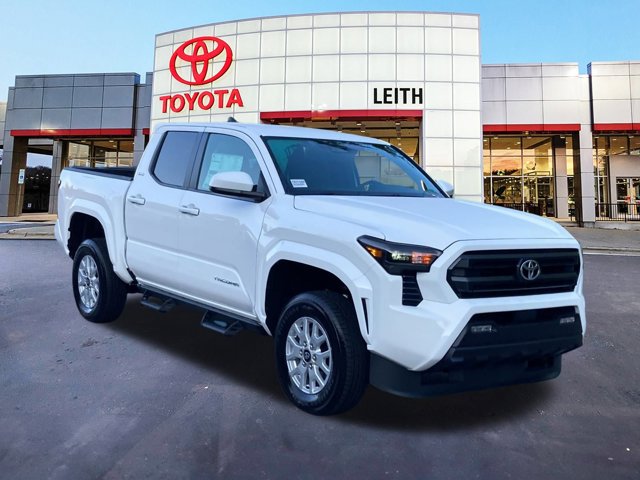 Vehicle image 4 of 33