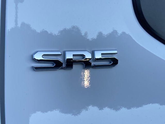 Vehicle image 30 of 33