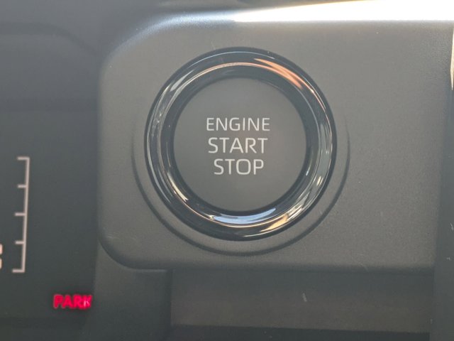Vehicle image 14 of 29