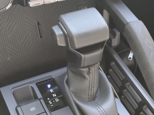 Vehicle image 13 of 29