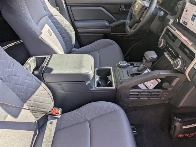 Vehicle image 24 of 29