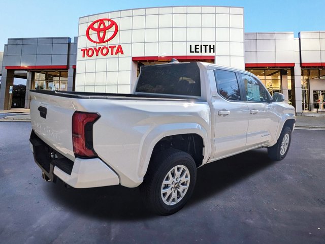 Vehicle image 5 of 29