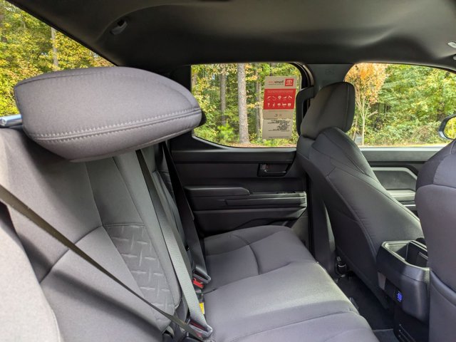 Vehicle image 24 of 34