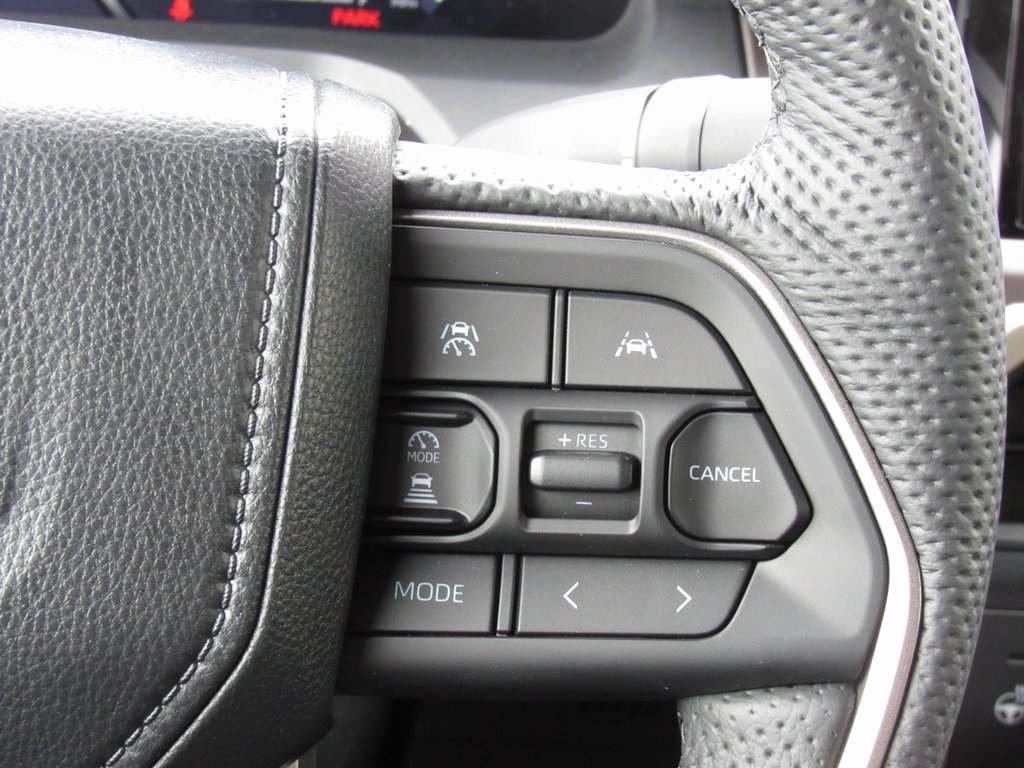 Vehicle image 29 of 41
