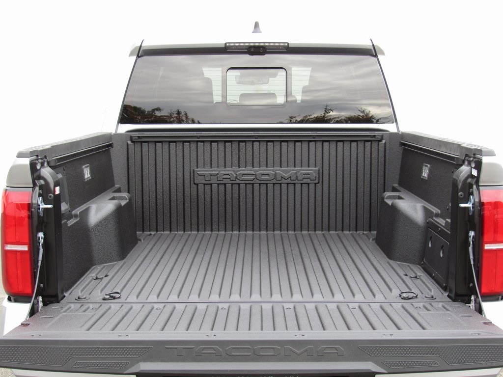 Vehicle image 9 of 41