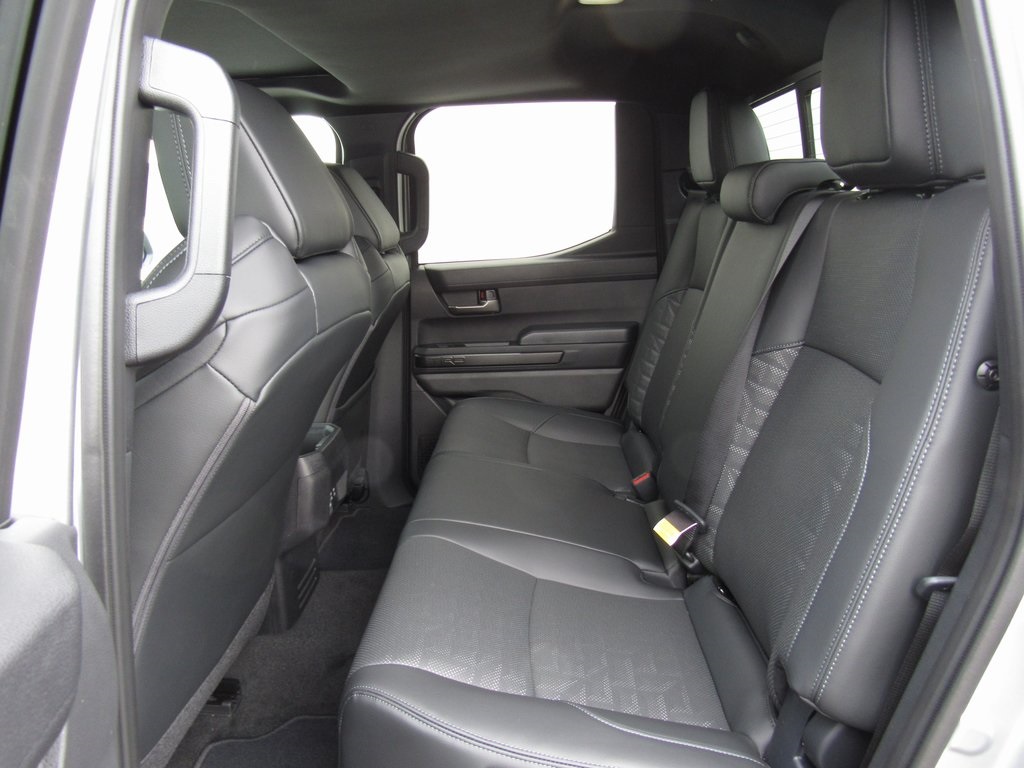 Vehicle image 20 of 41