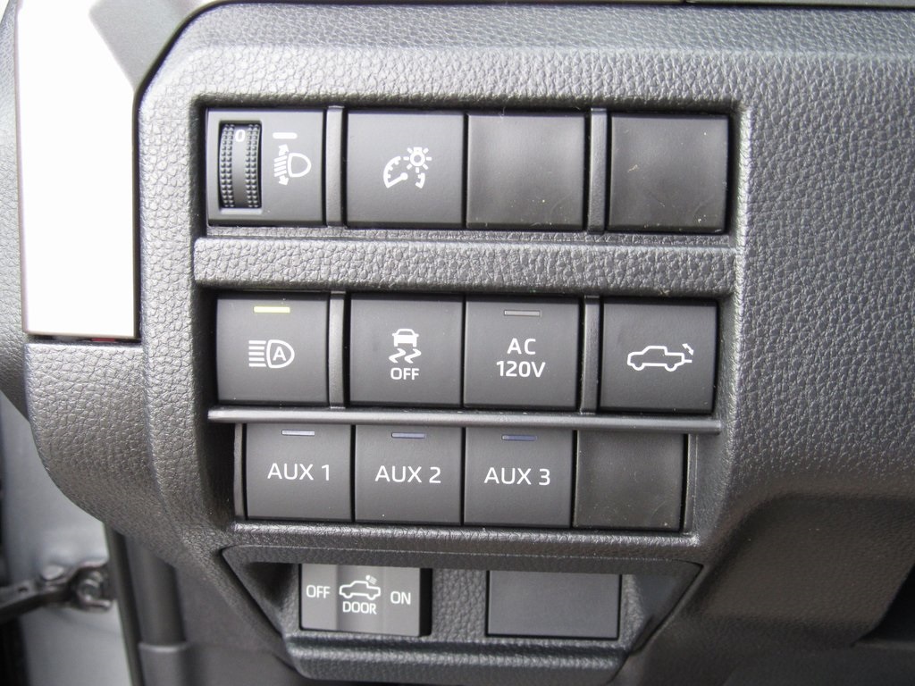 Vehicle image 39 of 41