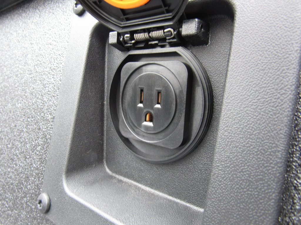 Vehicle image 11 of 41