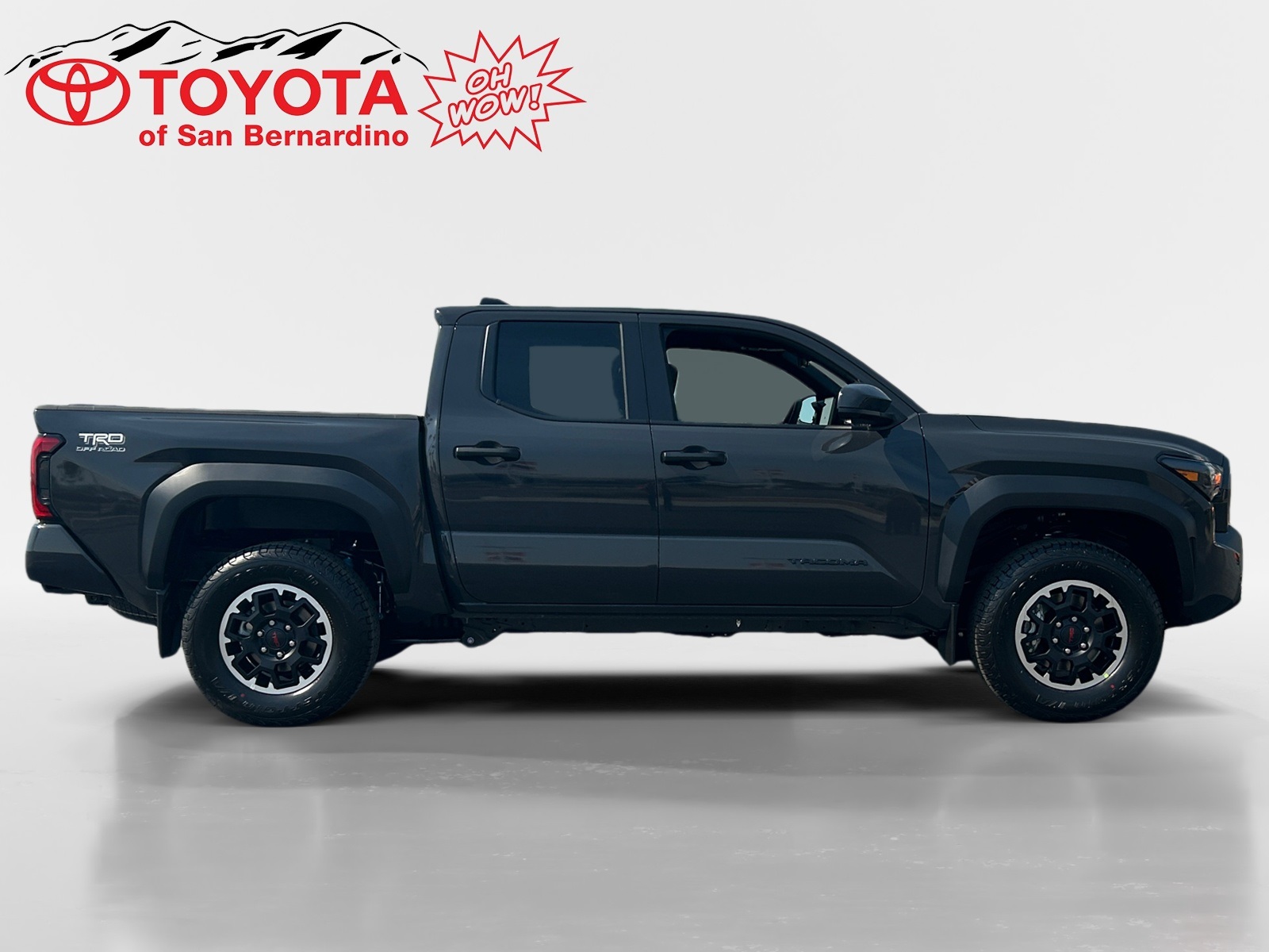 Vehicle image 4 of 24