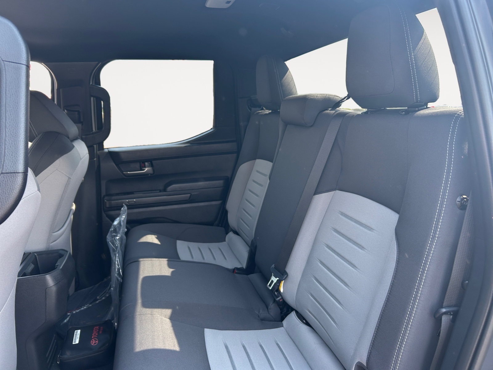 Vehicle image 13 of 24