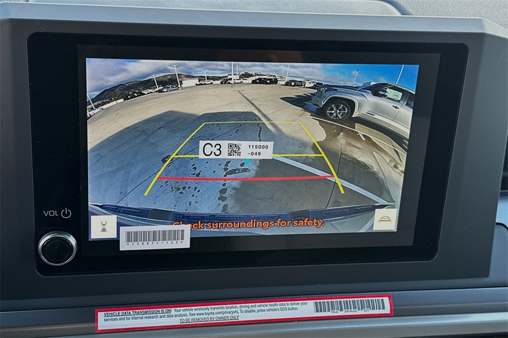 Vehicle image 15 of 22