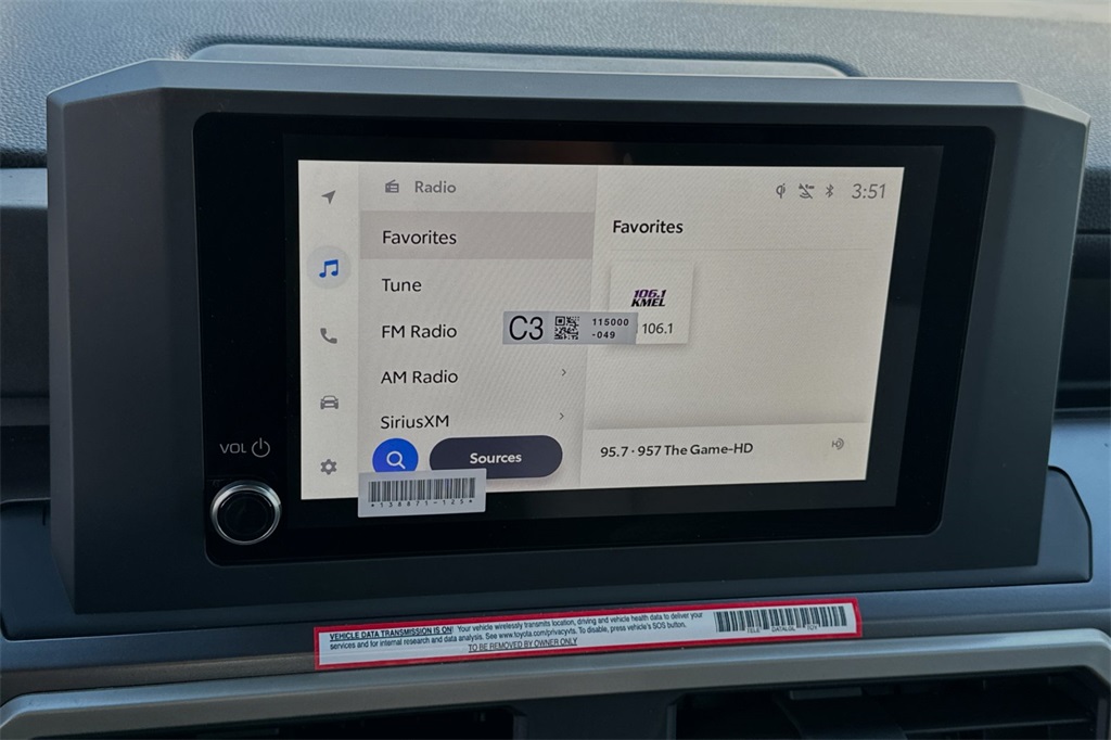Vehicle image 14 of 22