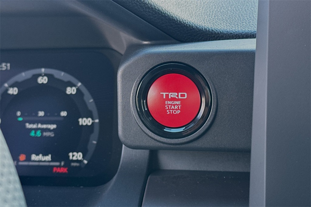 Vehicle image 18 of 22